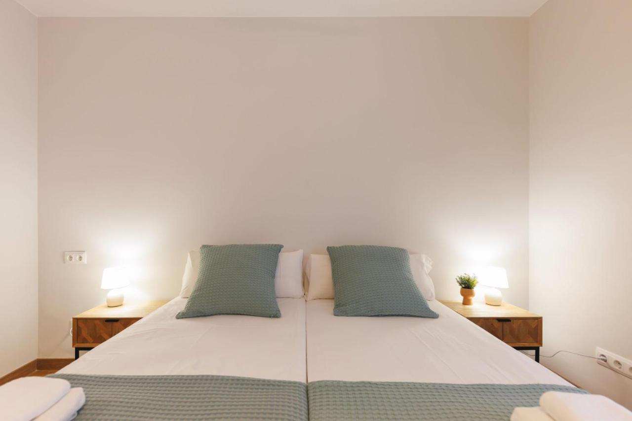 Bravissimo Figuerola, Spacious 3-Bedroom Apartment Girona Luaran gambar