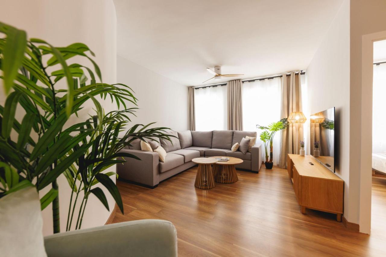 Bravissimo Figuerola, Spacious 3-Bedroom Apartment Girona Luaran gambar
