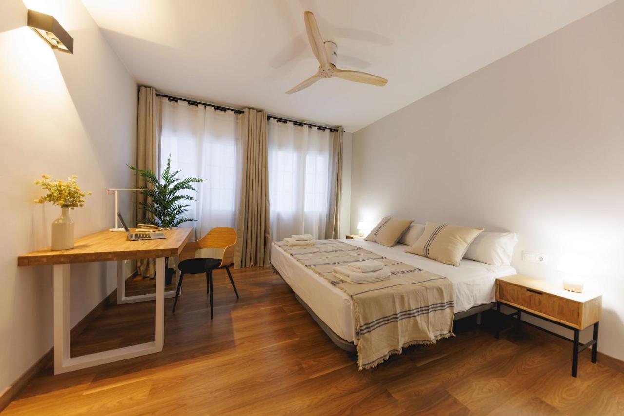 Bravissimo Figuerola, Spacious 3-Bedroom Apartment Girona Luaran gambar