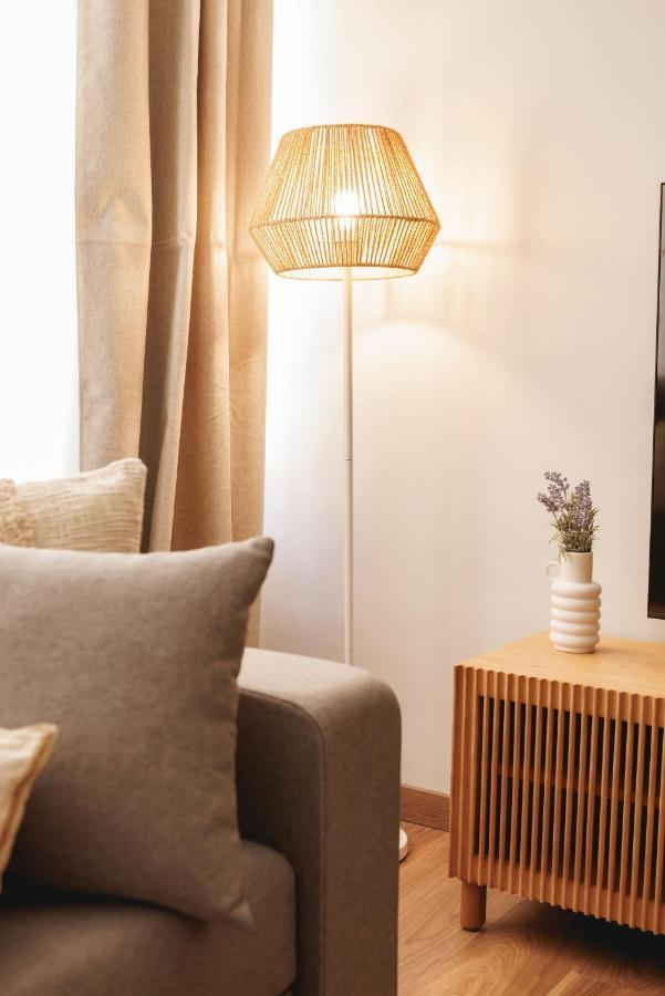 Bravissimo Figuerola, Spacious 3-Bedroom Apartment Girona Luaran gambar